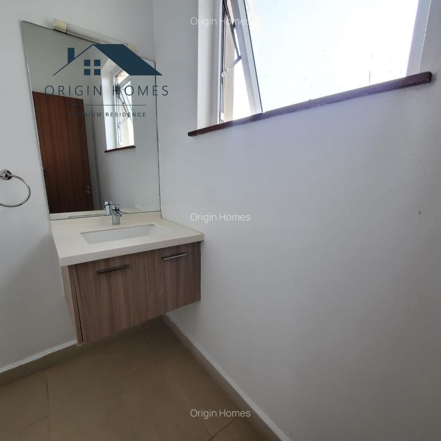 3 Bed Apartment with En Suite at Lavington - 11