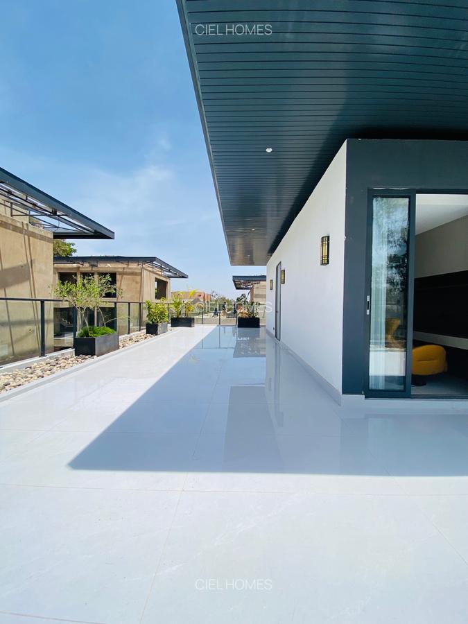 5 Bed Villa with En Suite at Jacaranda - 18