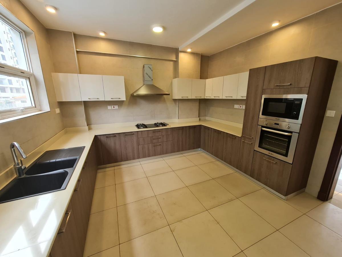 4 Bed Apartment with En Suite at General Mathenge - 1