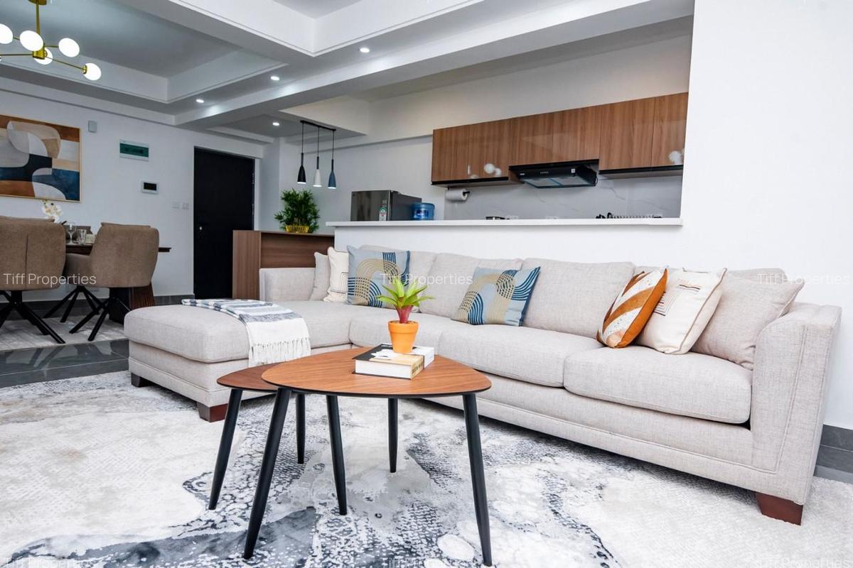 2 Bed Apartment in Riverside - 3