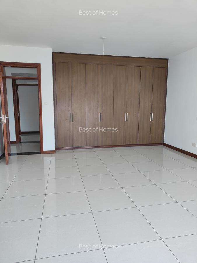 4 Bed Apartment with En Suite in Westlands Area - 8