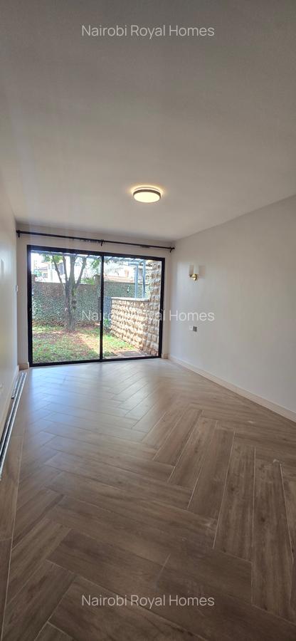 7 Bed Townhouse with En Suite at Lavington Convent Drive - 17