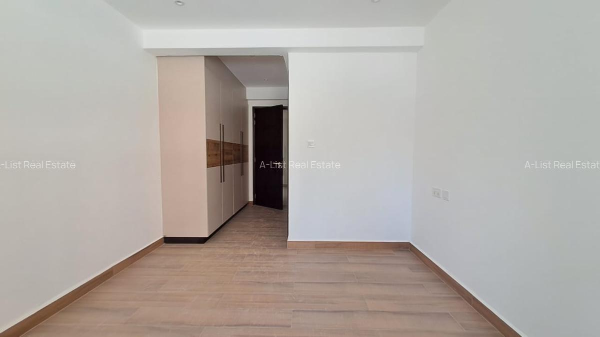 3 Bed Apartment with En Suite at General Mathenge - 20