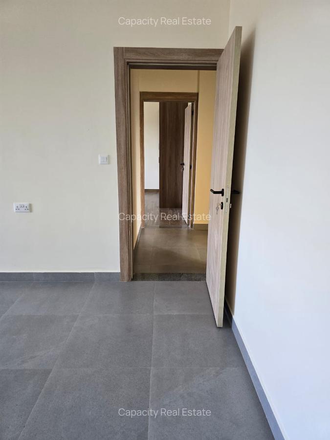 3 Bed Apartment with En Suite in Parklands - 16