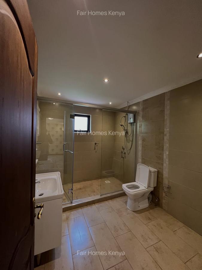 5 Bed Townhouse with En Suite at Muthangari Drive - 16