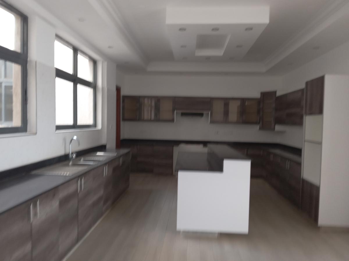 4 Bed Apartment with En Suite at Westlands Area - 2