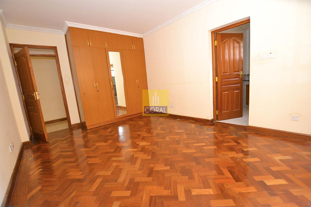 4 Bed Apartment in Parklands - 15