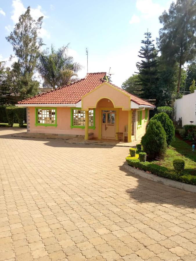 7 Bed House with En Suite at Evergreen Estate - 3