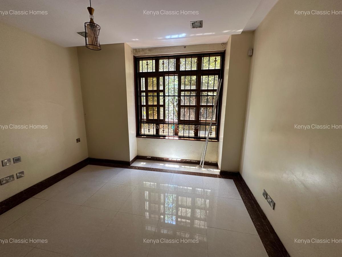 4 Bed Apartment with En Suite at Lavington - 15