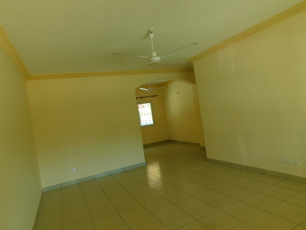 3 Bed Apartment with En Suite in Nyali Area - 5