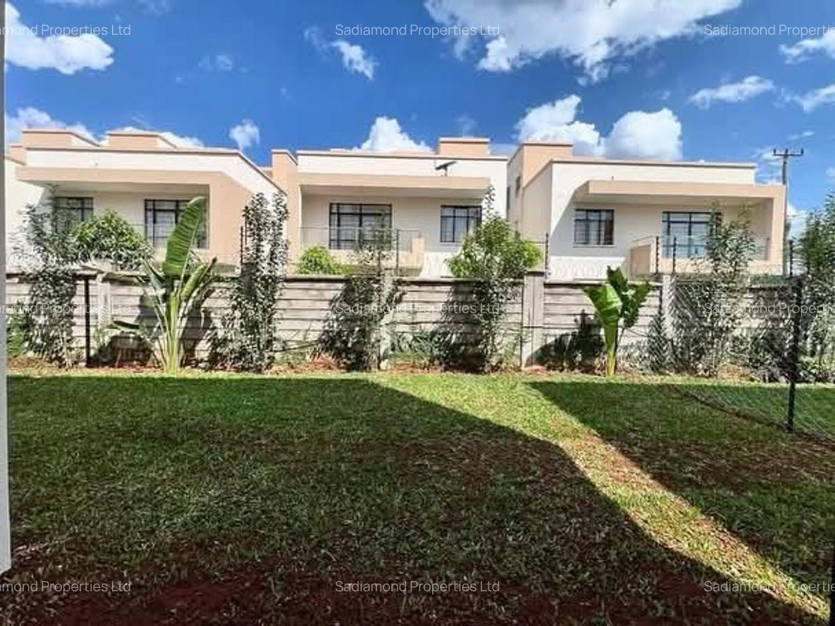 4 Bed Townhouse with En Suite in Membley - 8