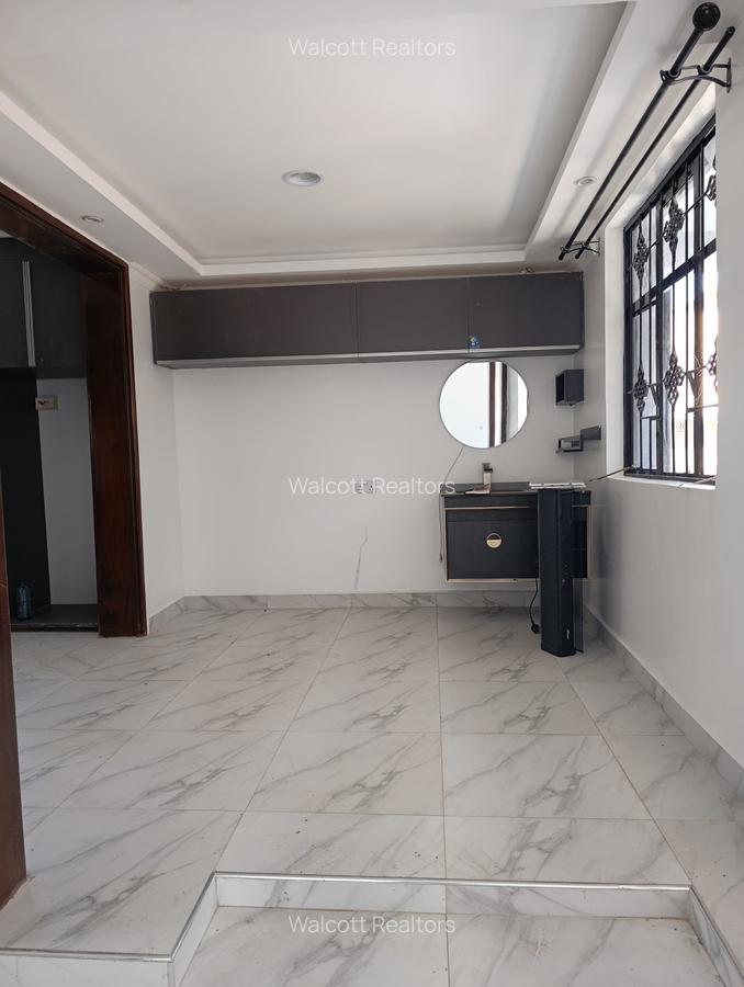 4 Bed Villa with En Suite at Muhuri Road - 12