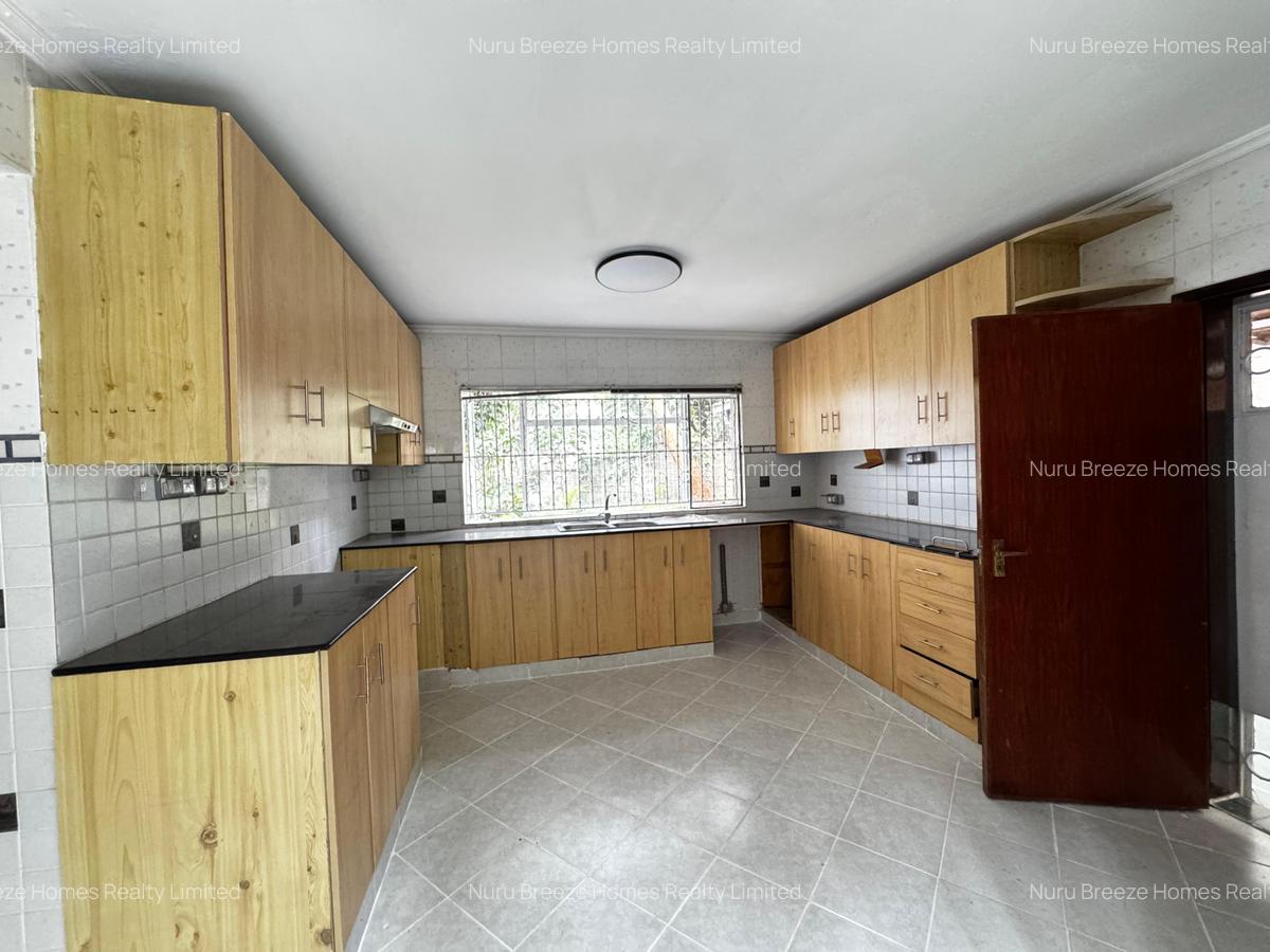 4 Bed House with En Suite in Gigiri - 3