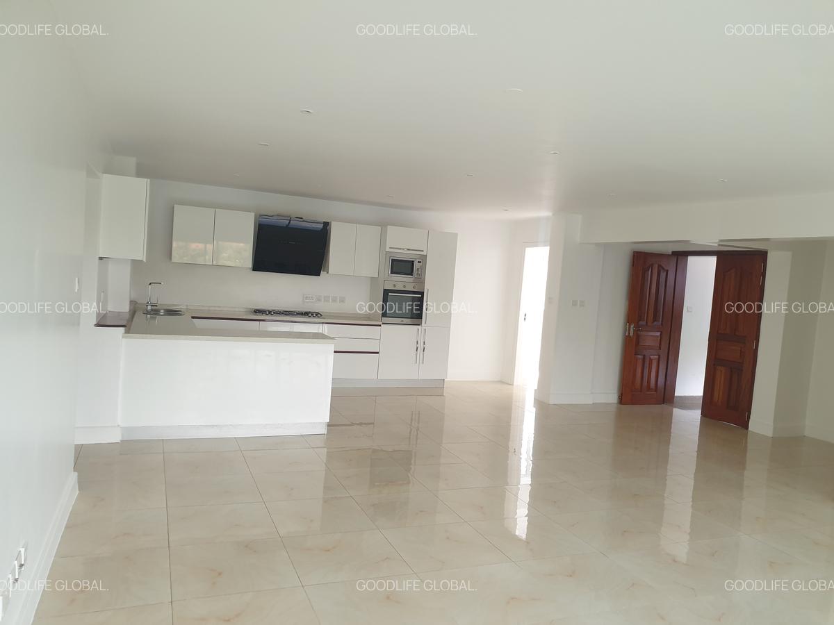 1 Bed Apartment with En Suite at Westlands - 5