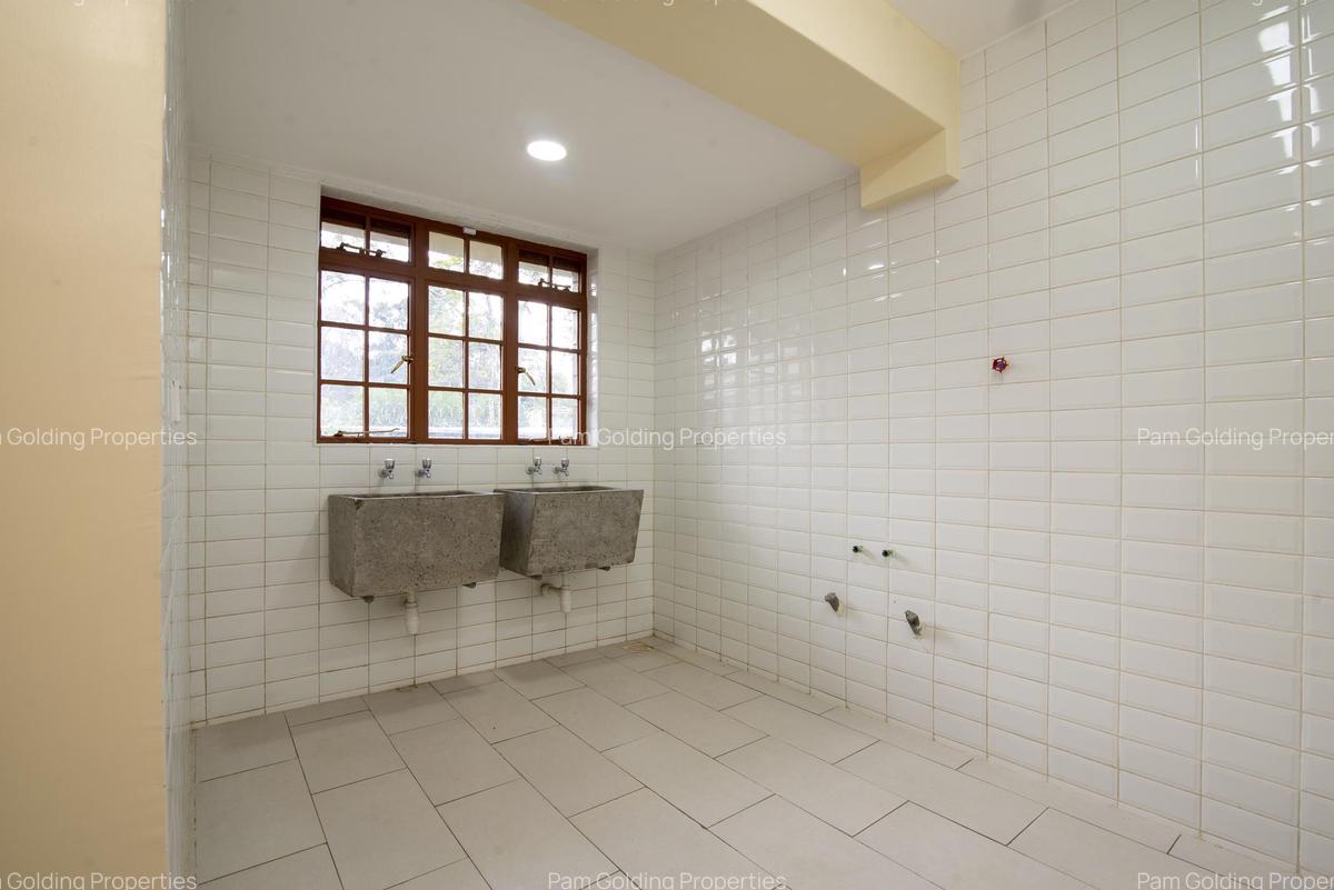 7 Bed House with En Suite in Karen - 14