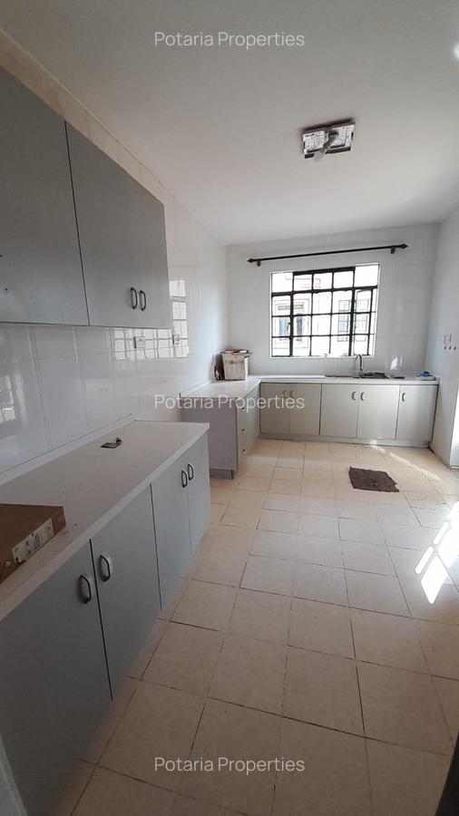 4 Bed Apartment with En Suite in Lavington - 9