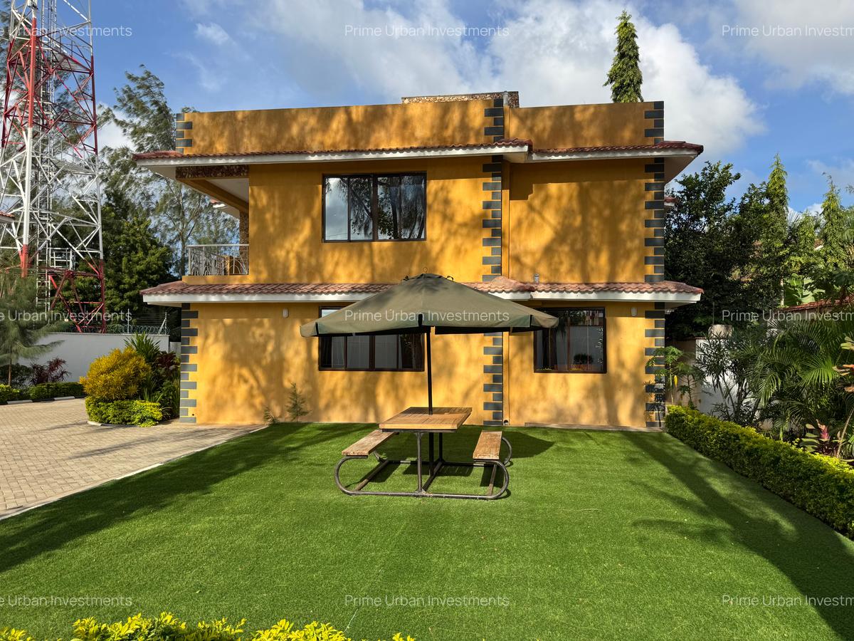 4 Bed Townhouse with En Suite in Vipingo - 11