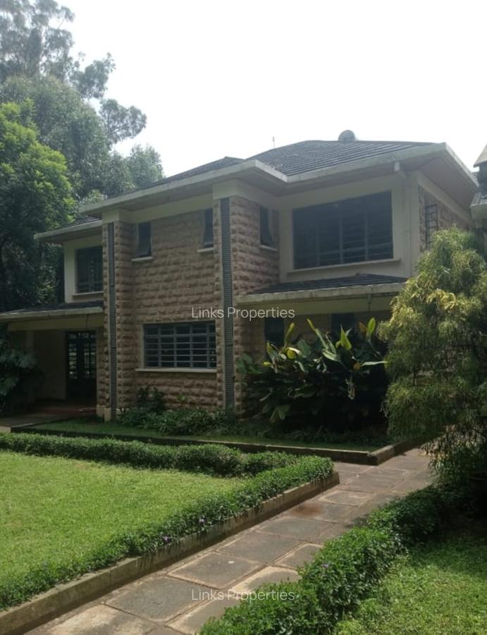 5 Bed Townhouse with En Suite at Karen - 14