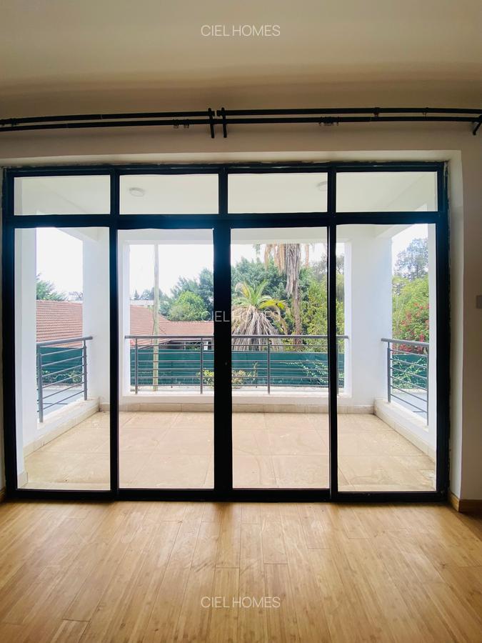 4 Bed Villa with En Suite in Lavington - 12