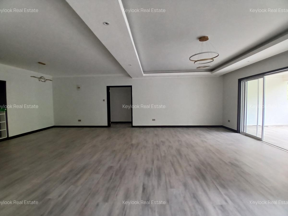 3 Bed Apartment with En Suite at Riverside Drive - 6