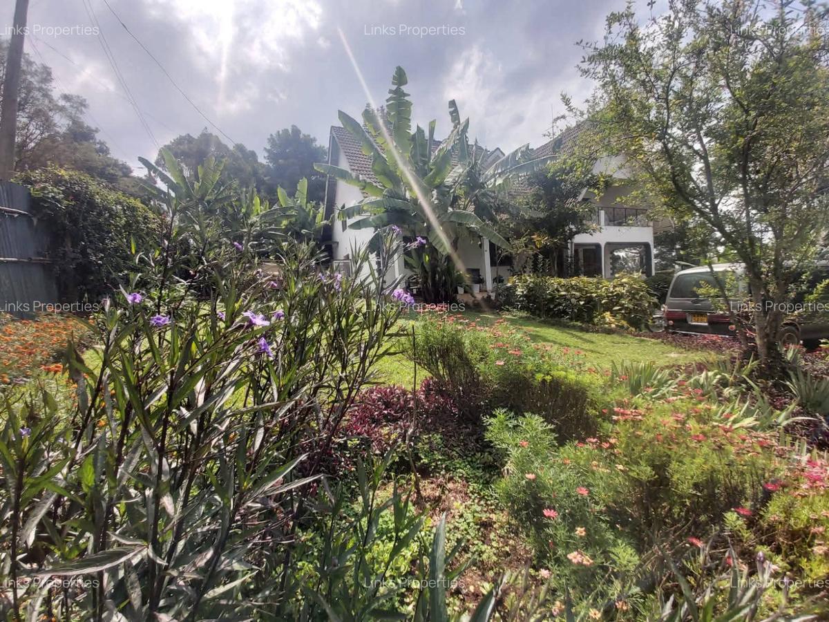 5 Bed Townhouse with En Suite at Kerarapon Drive - 2