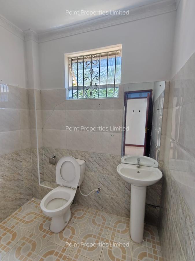 3 Bed Apartment with En Suite in Karen - 5