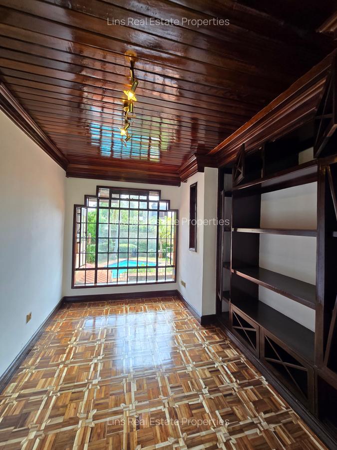 5 Bed House with En Suite in Runda - 15