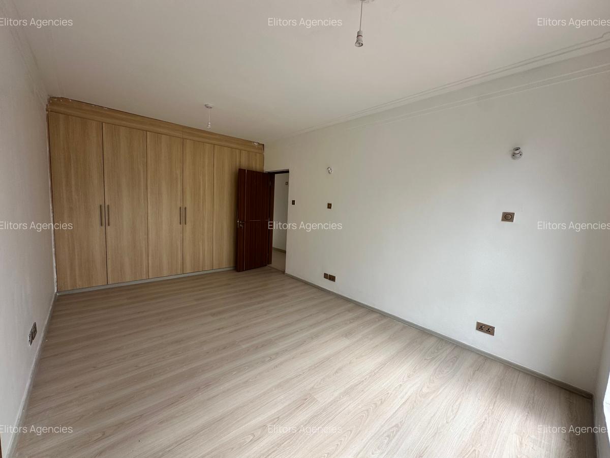 3 Bed Apartment with En Suite at Sports Road - 13