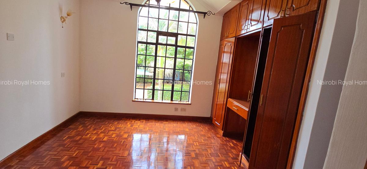 4 Bed Townhouse with En Suite at Mugumo Lavington - 19