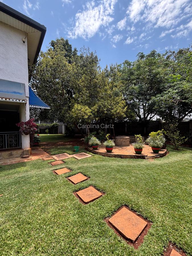 5 Bed House with En Suite in Runda - 20