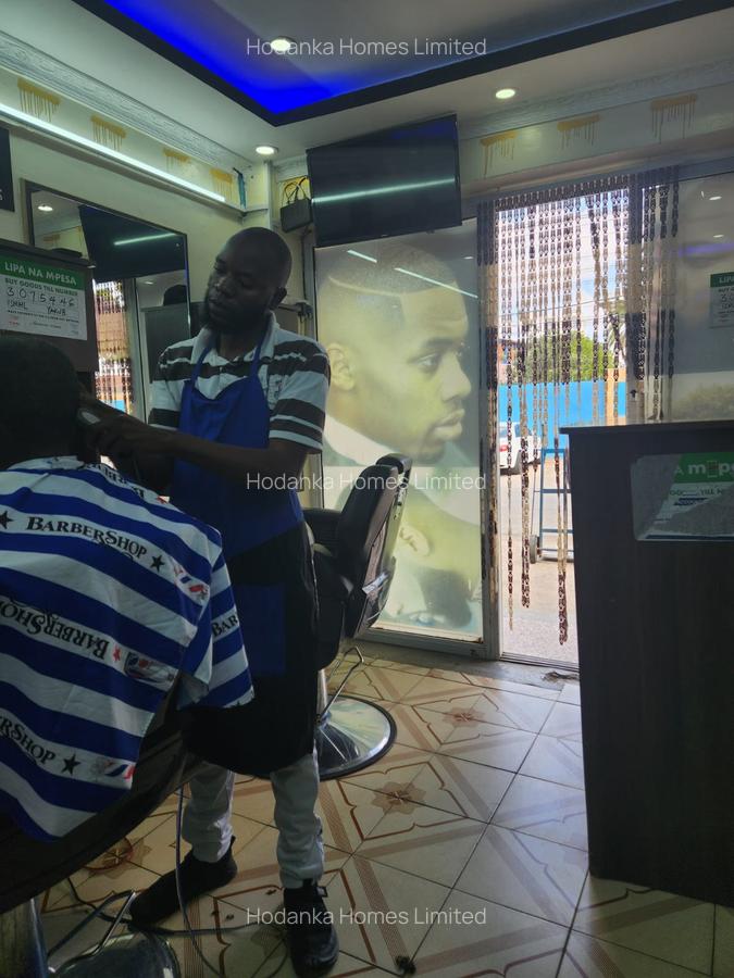 Furnished Shop with Parking in South C - 4