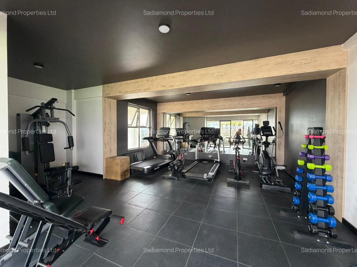 3 Bed Apartment with En Suite in Brookside - 14