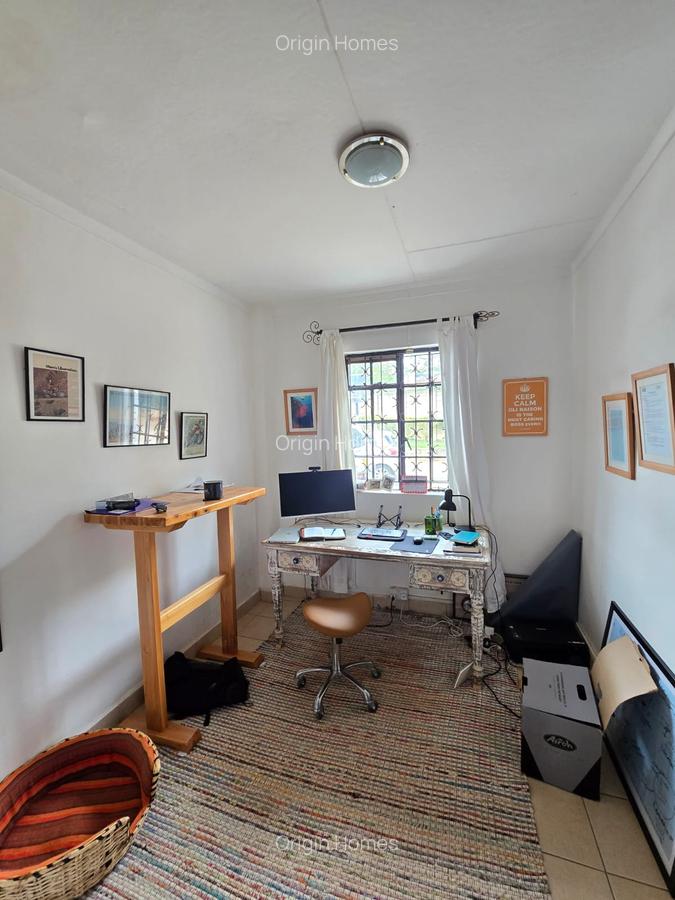 4 Bed House with En Suite at Loresho - 6