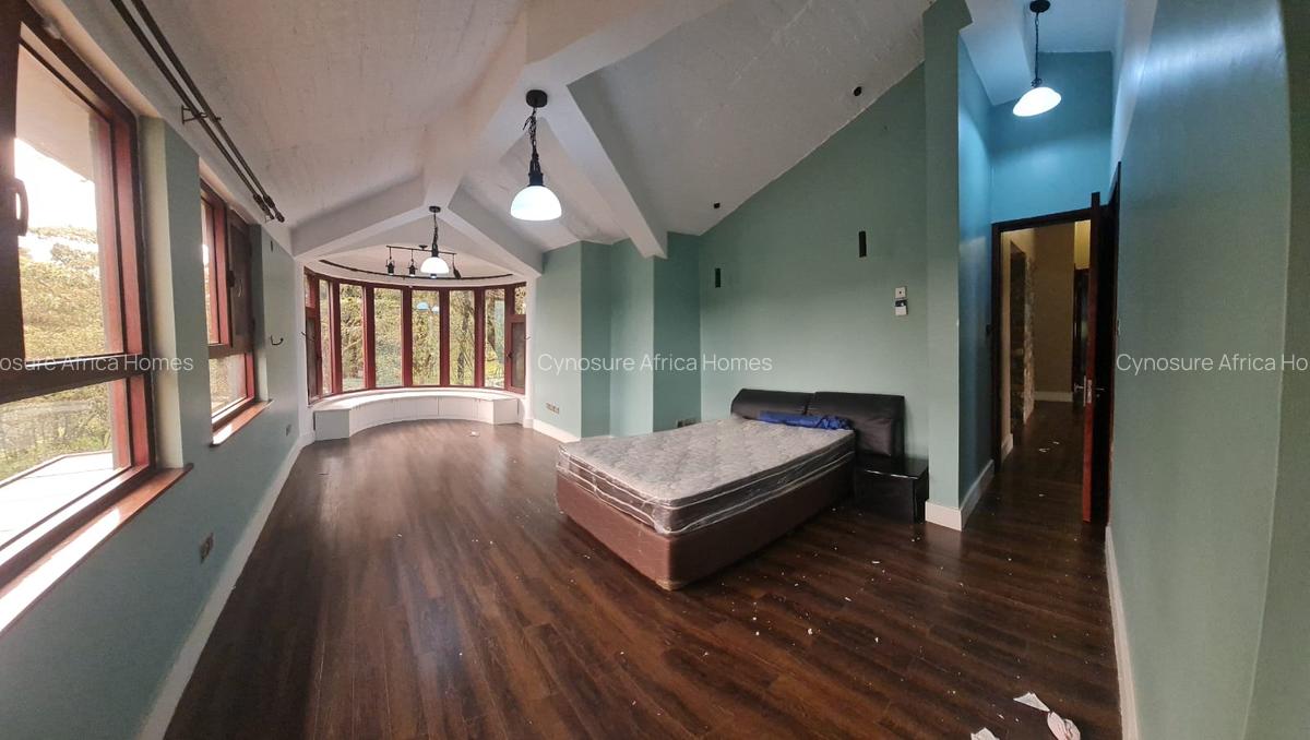 5 Bed Townhouse with En Suite at Karen - 12