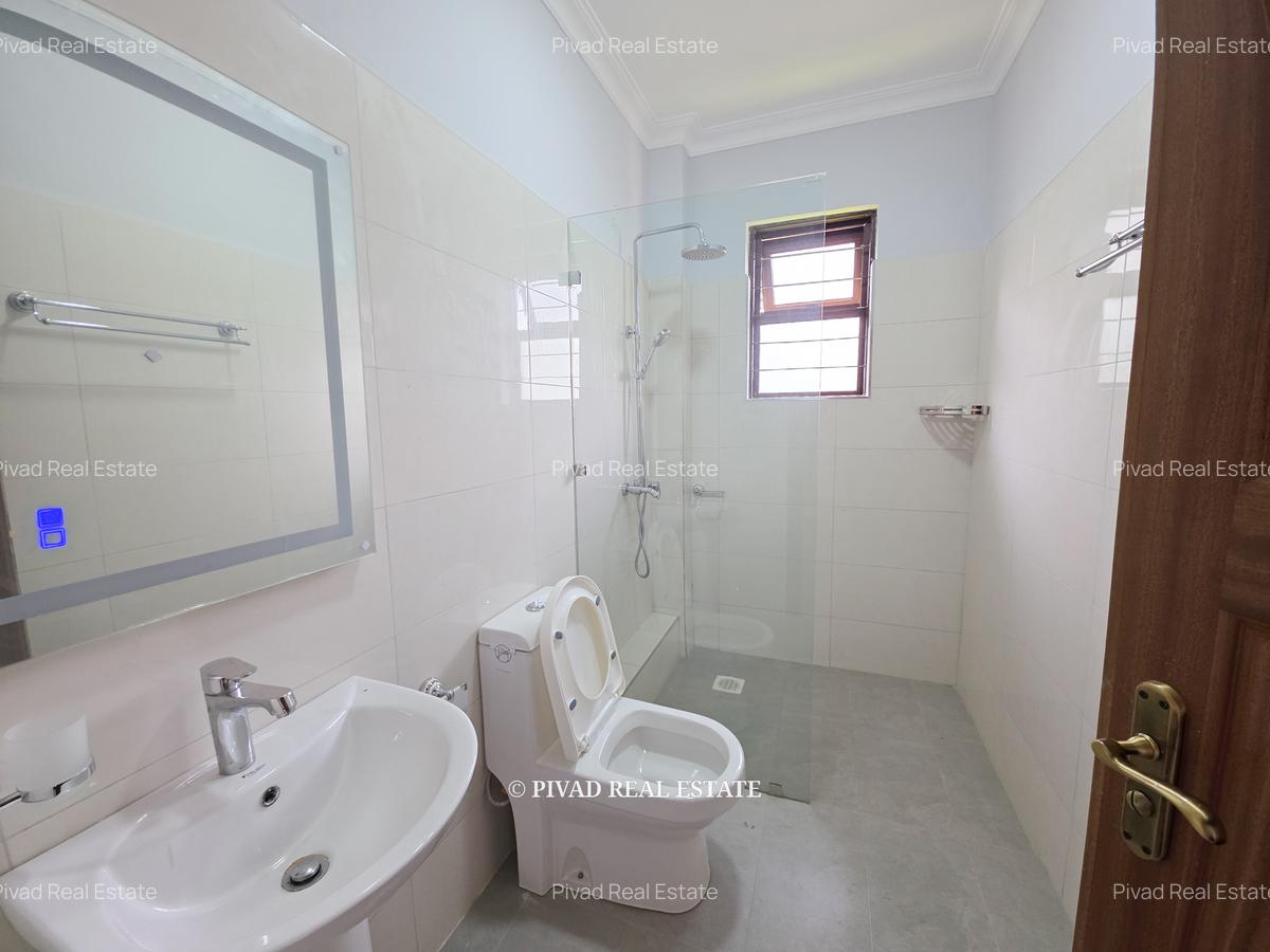 3 Bed Apartment with Garden at Thome Estate - 5