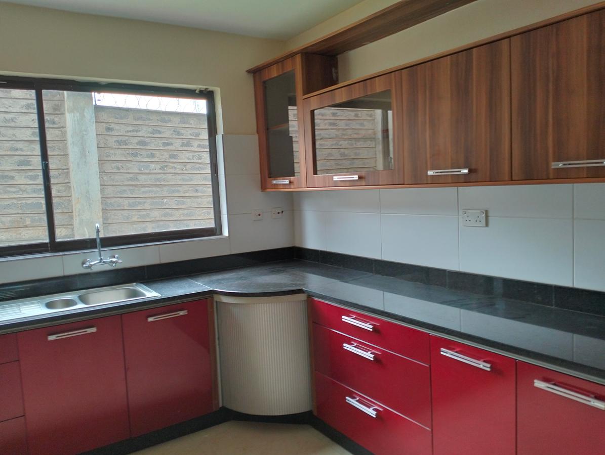 5 Bed Townhouse with En Suite in Westlands Area - 8