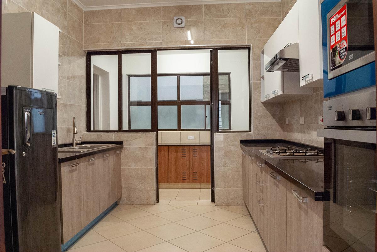 3 Bed Apartment with En Suite at General Mathenge - 5