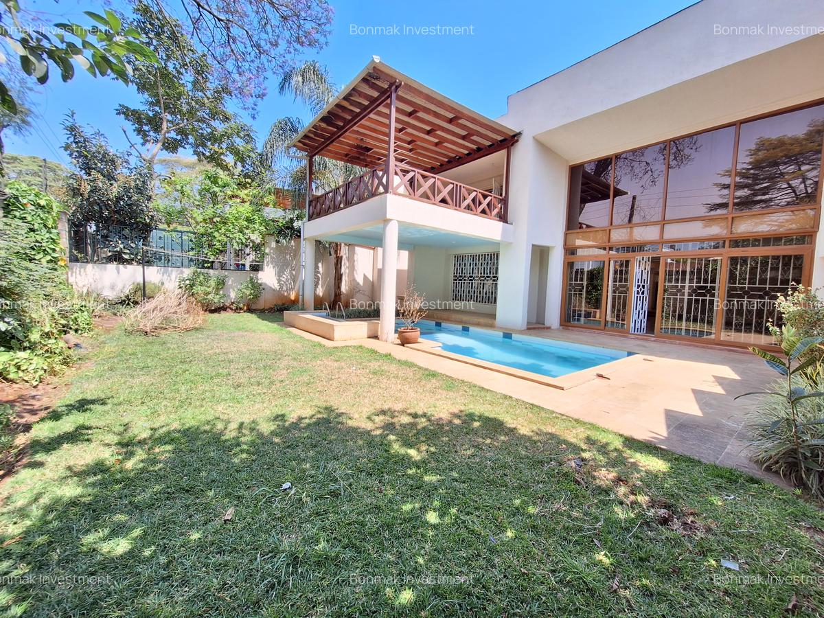 5 Bed Townhouse with En Suite at Lavington Green - 19