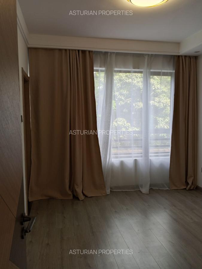 3 Bed Apartment with En Suite in Riverside - 8