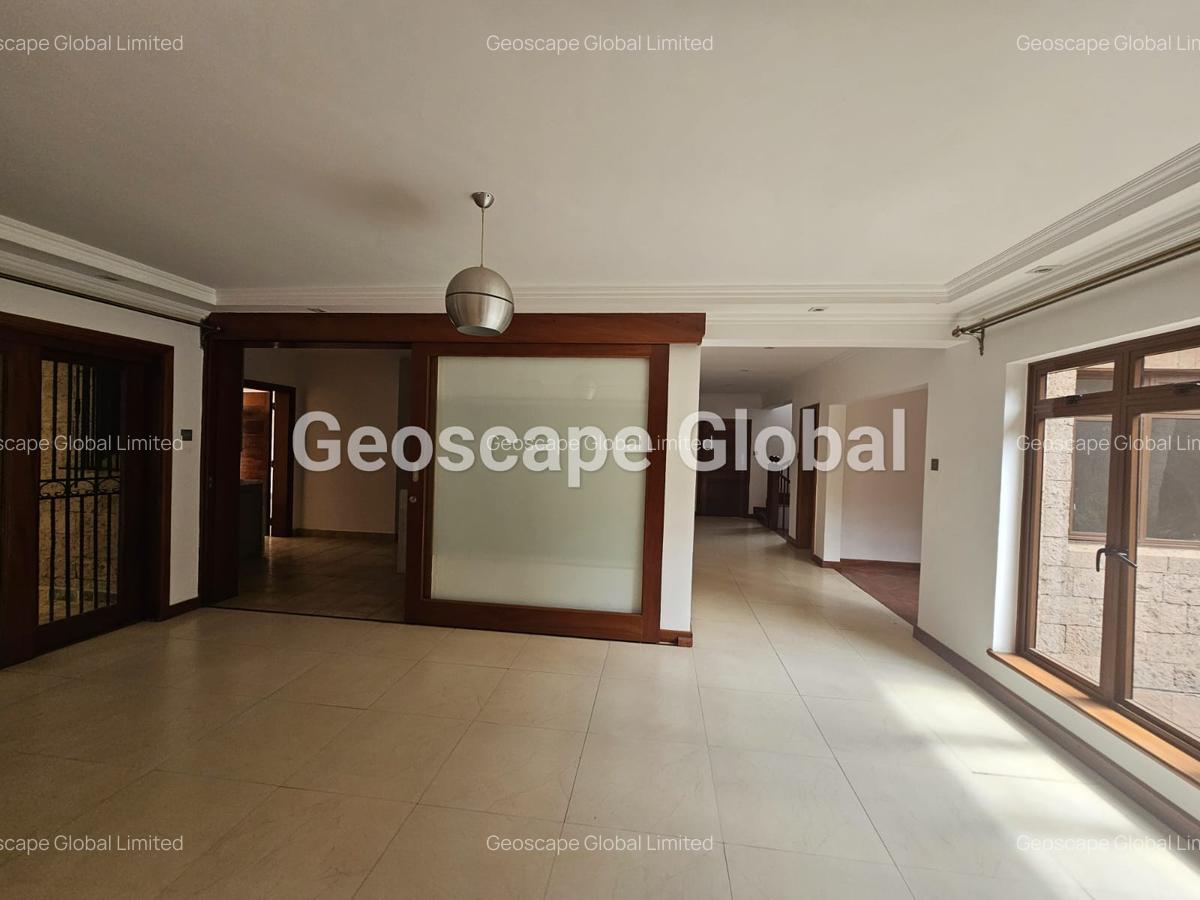 5 Bed Townhouse with En Suite in Lavington - 8