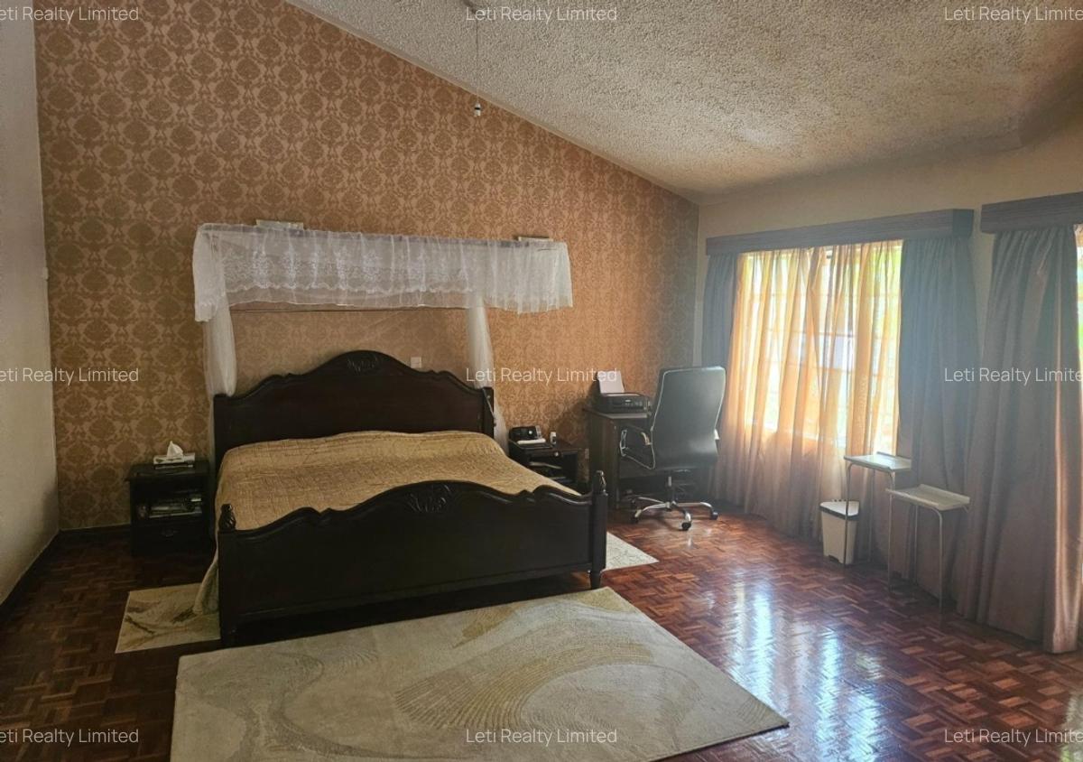 4 Bed Townhouse with En Suite in Lavington - 6