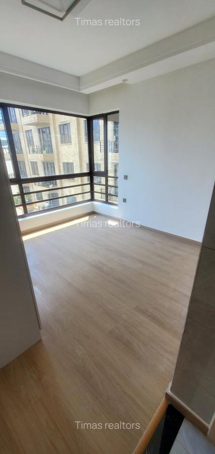 2 Bed Apartment with En Suite at Riverside - 8