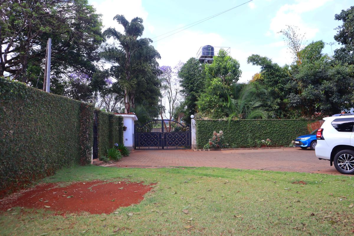 5 Bed House with Staff Quarters at Touching Unep Avenue - 3