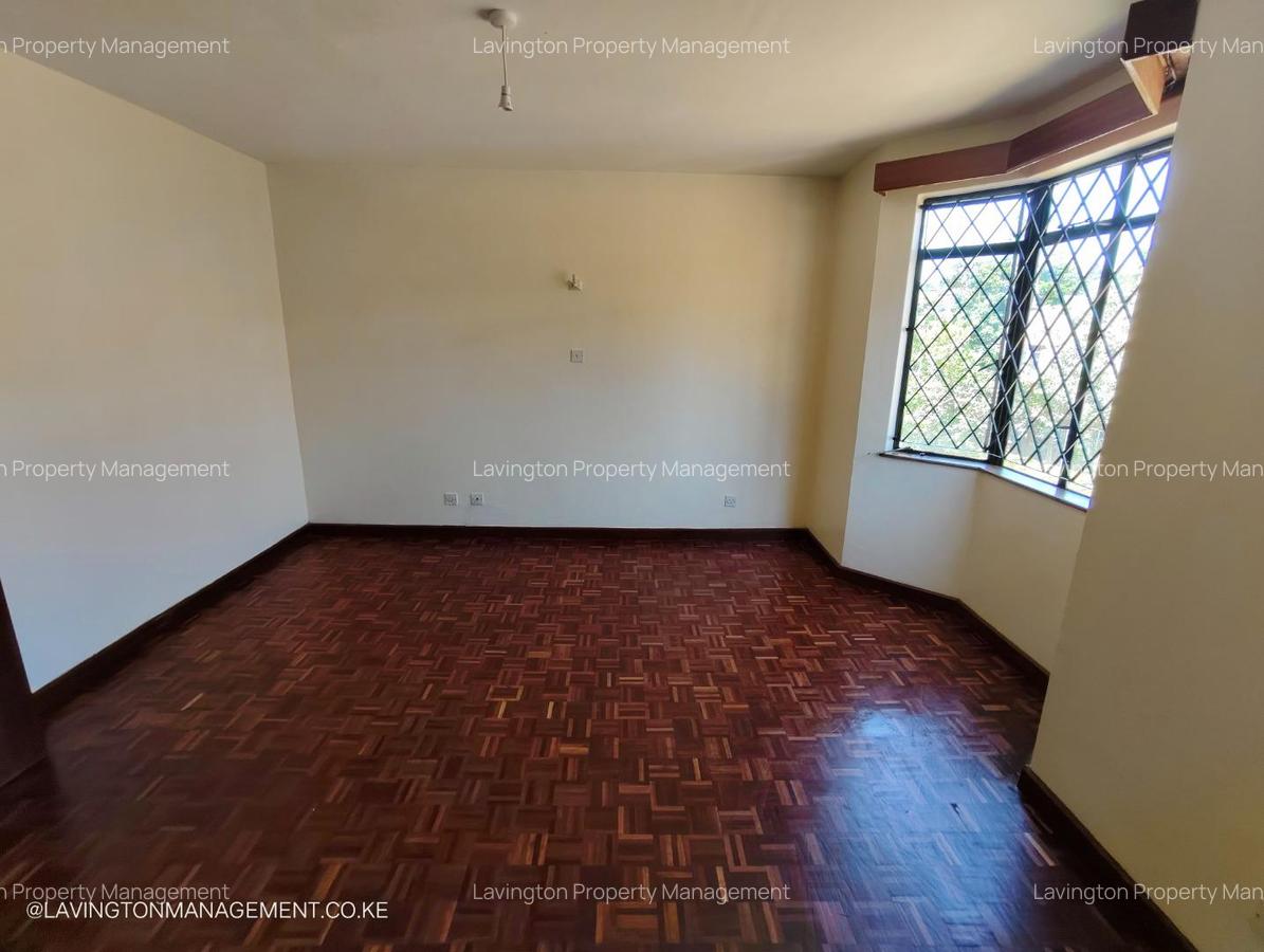 4 Bed Townhouse with En Suite at Lavington Green - 13