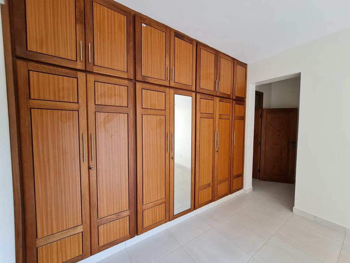 3 Bed Apartment with En Suite at Nyali - 8