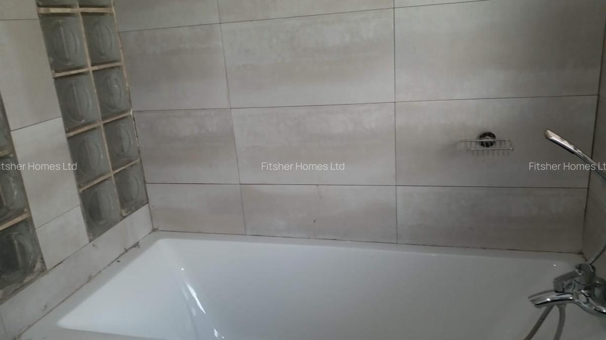 4 Bed House with En Suite in Kilimani - 12