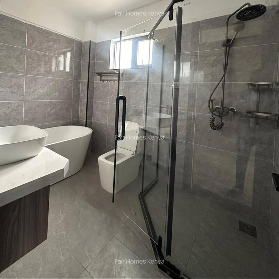 5 Bed Apartment with En Suite at Valley Arcade - 15