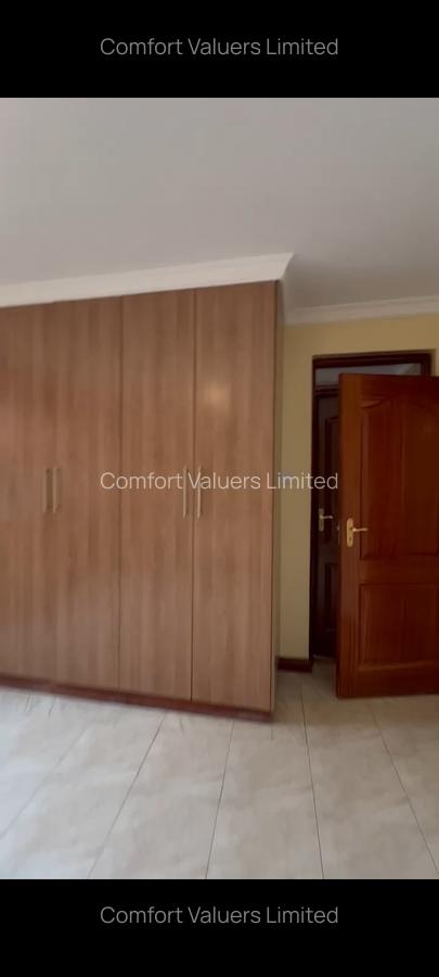 3 Bed Apartment with En Suite at Valley Arcade - 10