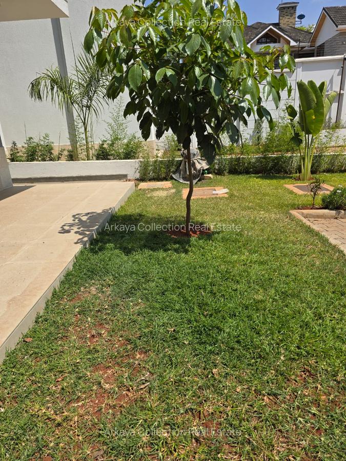 5 Bed Townhouse with En Suite in Lavington - 17