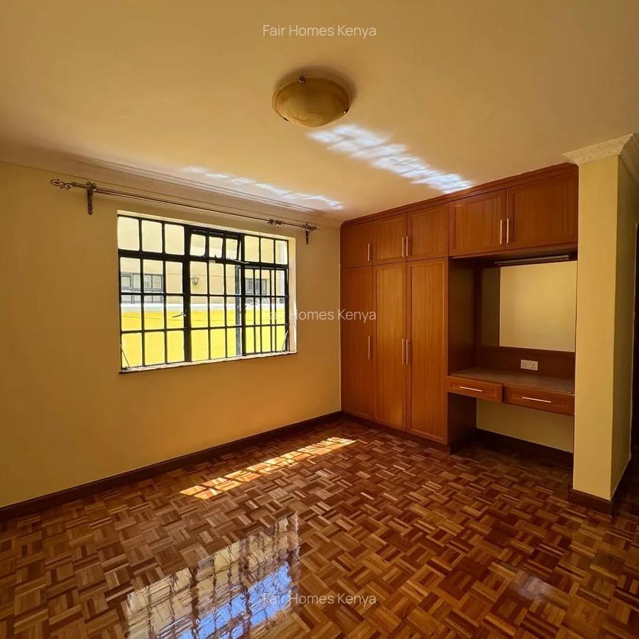 4 Bed Townhouse with En Suite at Chalbi Drive - 9